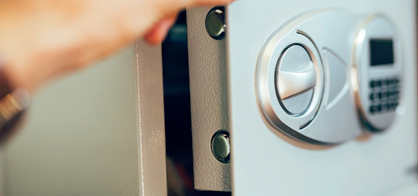 Fingerprint Safe Openers in Grass Valley, CA